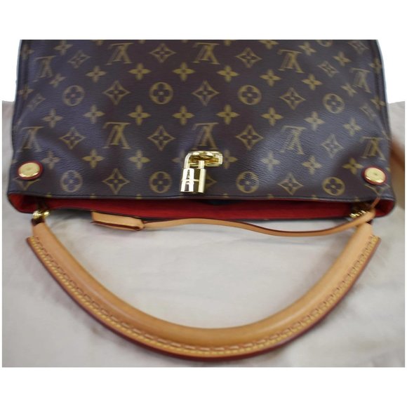Louis Vuitton Gaia Monogram Canvas Shoulder Bag - Picture 4 of 12